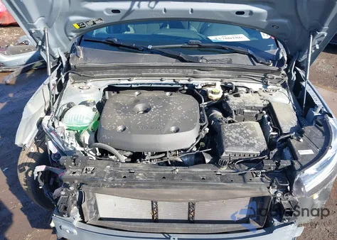 2022 Volvo Xc40 T5 R-Design из США, поврежденный, VIN YV4162UM5N2780680